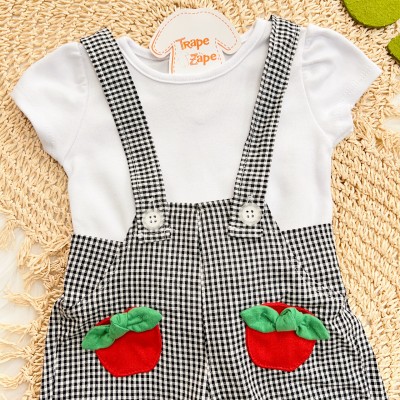 Conj. Blusa Manga Curta e Jardineira Xadrez Maçãs - Branco e Preto